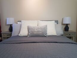 Tuscan Ridge Guesthouse Calgary West