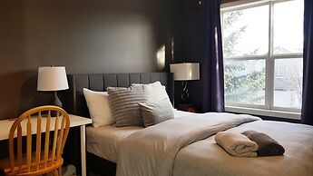 Tuscan Ridge Guesthouse Calgary West