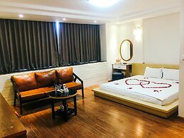 Hoang Gia Hotel 150 Nghi Tam HN-BayLux
