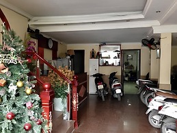 Hoang Gia Hotel 150 Nghi Tam HN-BayLux