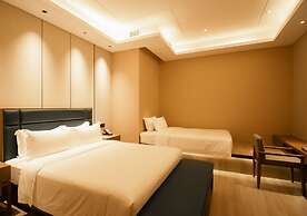 Donghu Resort Hotel