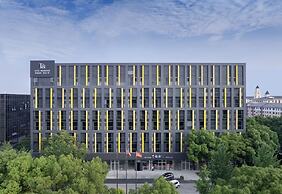 Shanghai T Plus Hotel Residence