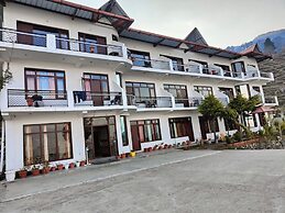 Goroomgo Vijay Mount View Resort Munsyari