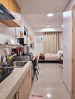 Acellyne's Suites at Green 2 Residences