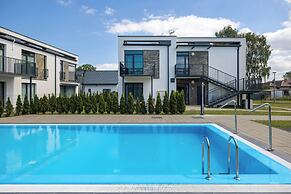 Paraiso Apartment With Pool by Renters