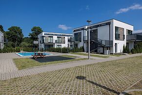 Paraiso Apartment With Pool by Renters