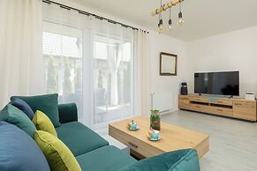 Paraiso Apartment With Pool by Renters