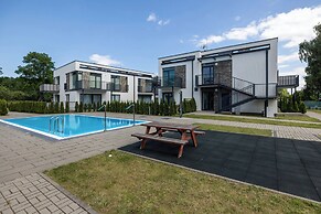 Paraiso Apartment With Pool by Renters