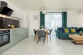 Paraiso Apartment With Pool by Renters