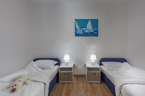 Beachside House Lara