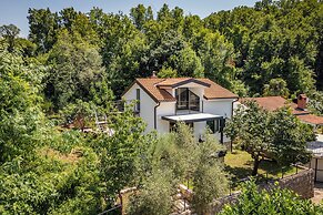 Beachside House Lara