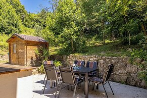 Beachside House Lara