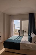 Mia Hill Suites