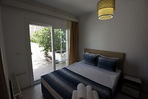 Mia Hill Suites