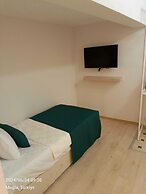 Mia Hill Suites