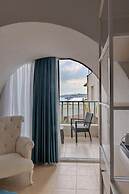 Mia Hill Suites