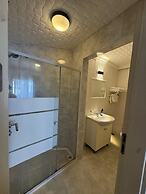 Mia Hill Suites