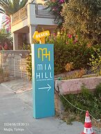Mia Hill Suites