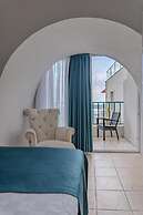 Mia Hill Suites