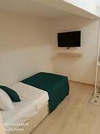 Mia Hill Suites