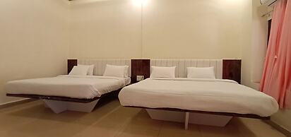Laxmi Hotel, Matheran