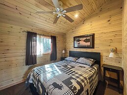 Ahmic Lake Resort's Black Bear Cottage