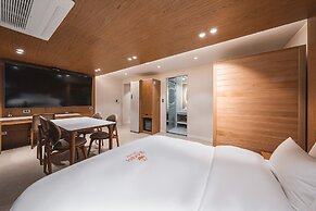 Gridt Hotel