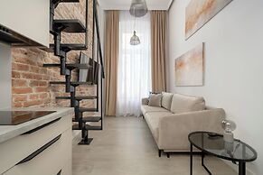 Cozy Apartment for 8 by Renters