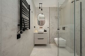 Cozy Apartment for 8 by Renters