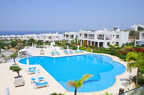 Holiday Apartment With Astonishing Views in Esentepe