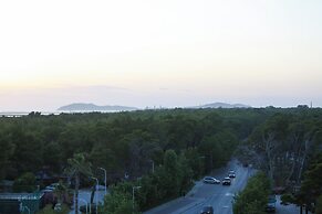 Oasis Beach Residence