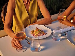 Avali, Mar-Bella Collection