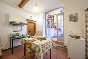 Sergio Il Gufo - Navy in Historic Center