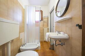 Sergio Il Gufo- Flowers - Historic Center