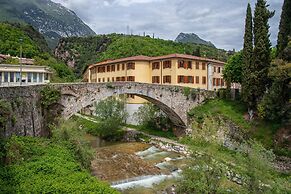 Sergio Il Gufo - Orange in Historic Cente