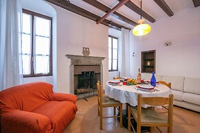 Sergio Il Gufo - Orange in Historic Cente