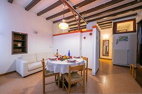 Sergio Il Gufo - Orange in Historic Cente