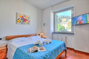 Palace 34 Few Meters From The Sea