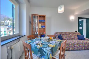 Palace 34 Few Meters From The Sea