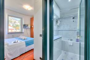 Palace 34 Few Meters From The Sea