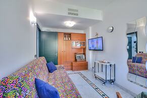 Palace 34 Few Meters From The Sea