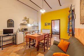 Poppy apt With Shared Pool