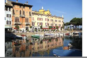 Rustichel Lake View in Toscolano Maderno