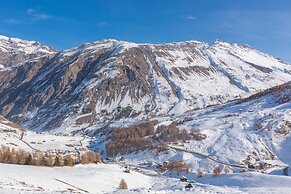 Fiocco Di Neve Ski in- Ski out Mt 10