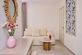 Acropolis Muses - Downtown Luxury Apartments