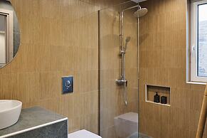 Acropolis Muses - Downtown Luxury Apartments