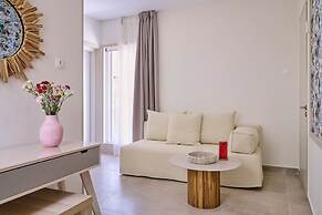 Acropolis Muses - Downtown Luxury Apartments