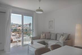 Phaedrus Living Terra Cotta City Flat