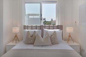 Phaedrus Living Terra Cotta City Flat