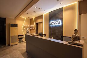 Vess Hotel & SPA